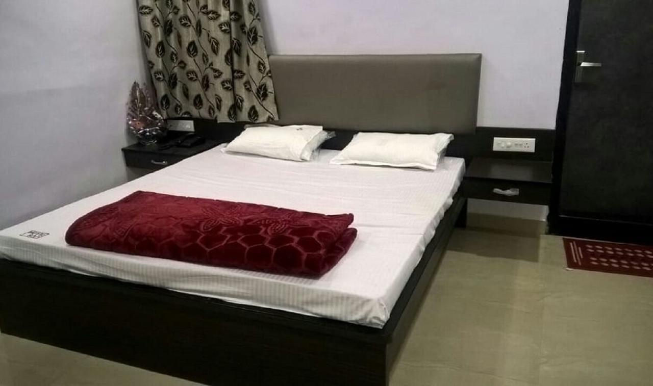 Hotel Raj Heritage Raipur  ภายนอก รูปภาพ